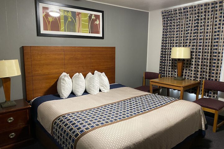 Room 17 of 23