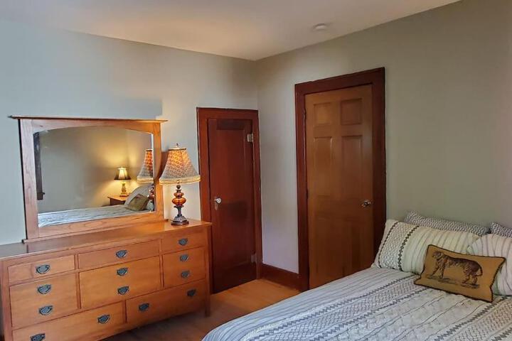 Glencoe-freshly remodeled-pets ok-4 bedrooms-grill