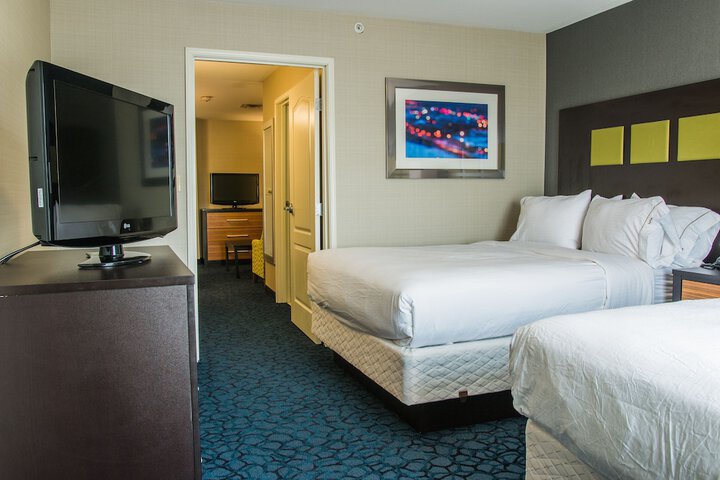 Holiday Inn Express & Suites Jackson by IHG