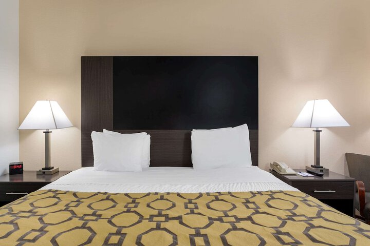 Room 14 of 26