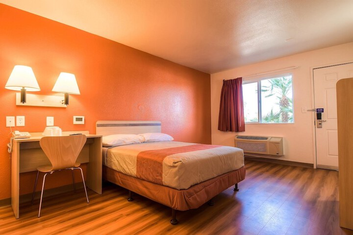 Motel 6 Rancho Mirage CA - Palm Springs