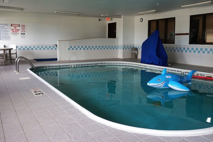 Econo Lodge Inn & Suites Pekin - Peoria Area