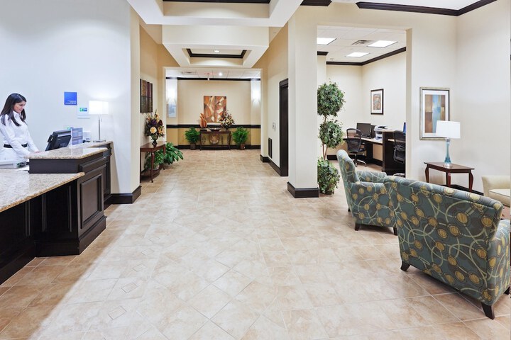 Hotel 2 of 41