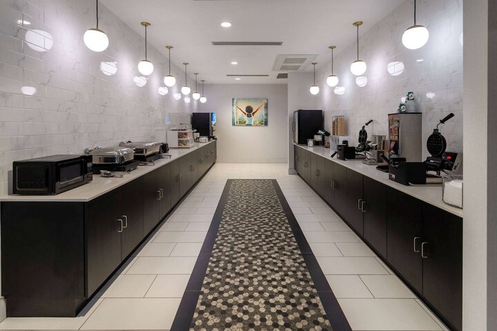 La Quinta Inn & Suites by Wyndham Maricopa - Copper Sky