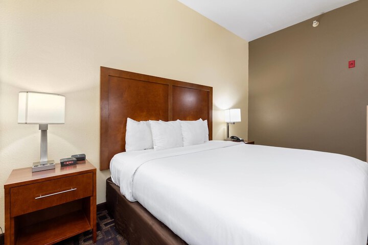 Comfort Inn & Suites North Aurora - Naperville