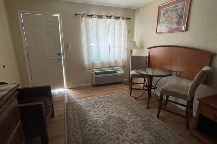 Jasmine Garden Inn - Lake City