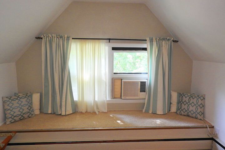 Champaign Garden Inn
