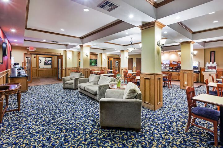 Hotel Interior 10 of 40