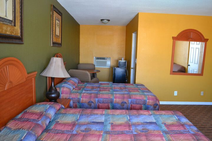 Room 13 of 39