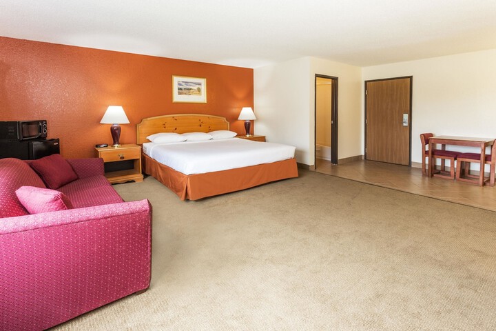 Room 26 of 49
