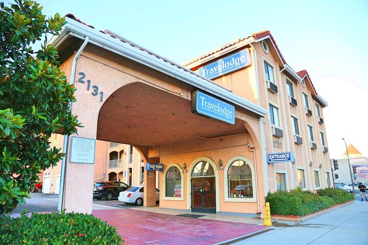 Hotel 2 of 34