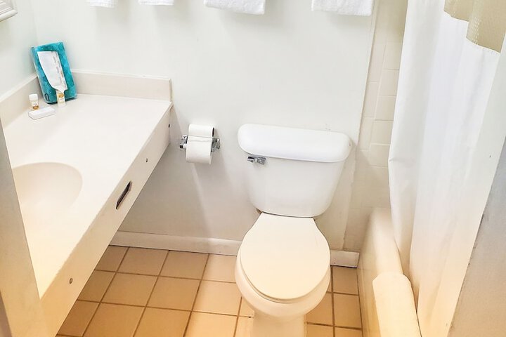 Room 9 of 36
