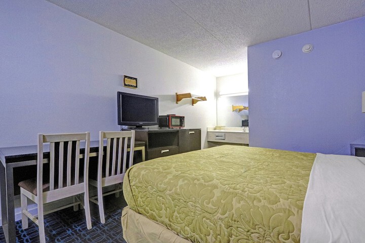 Brookville Inn by OYO Near Dayton International Airport
