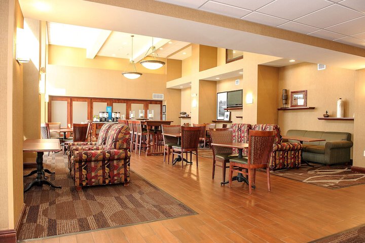 Hotel Interior 4 of 38