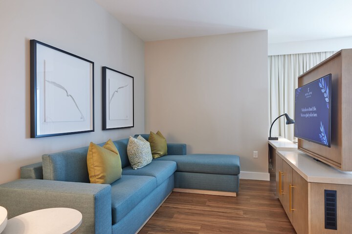 Hotel Effie Sandestin Autograph Collection