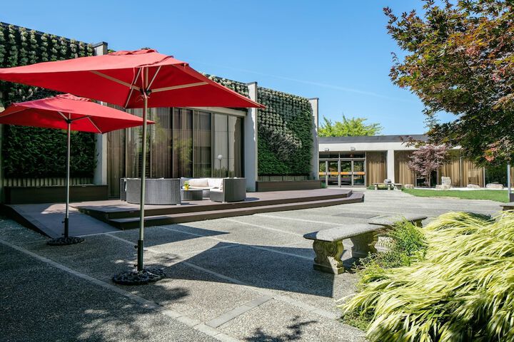 Radisson Blu Vancouver Airport Hotel & Marina