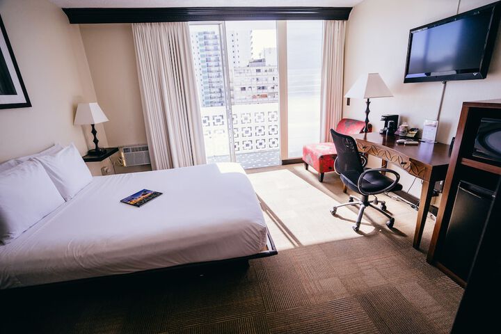 Room 25 of 53