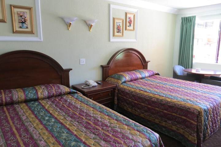 Room 32 of 48