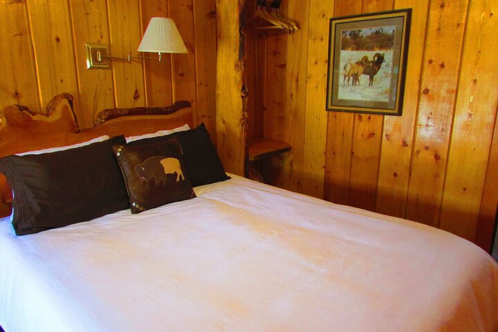 Room 43 of 153