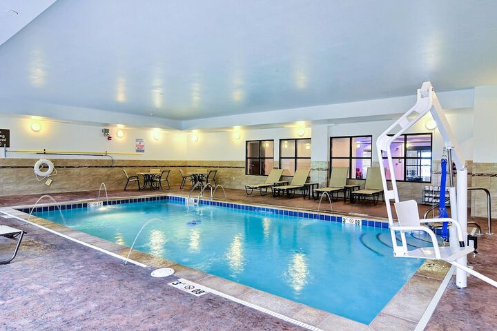 Comfort Suites Uniontown