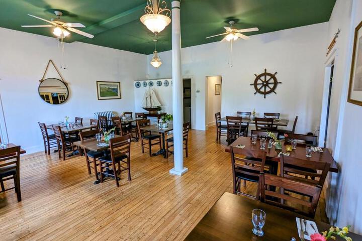 The Georgetown Inn