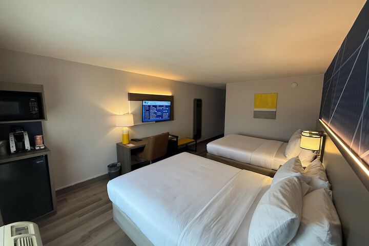 Comfort Inn & Suites Danbury-Bethel