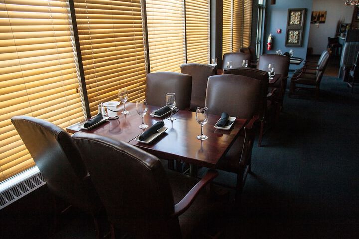 Dining 61 of 85