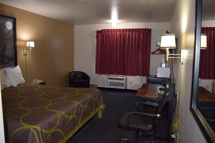 Room 10 of 44