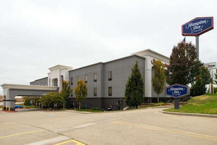 Hotel 3 of 75