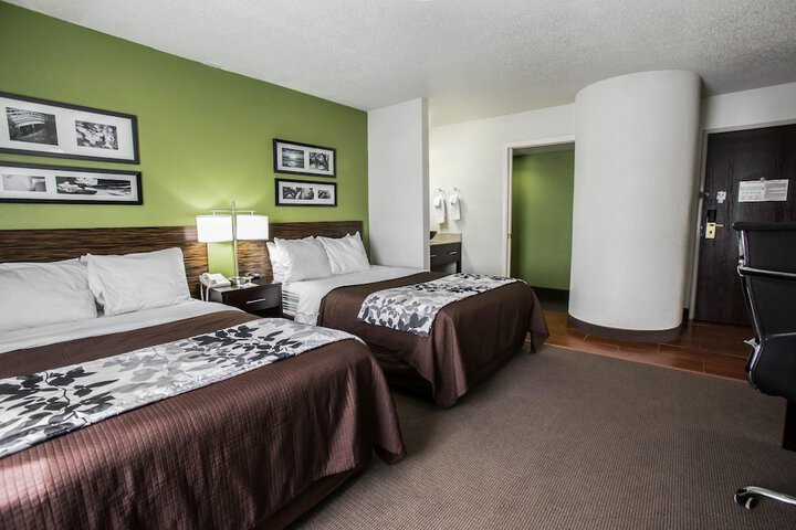 Room 10 of 45