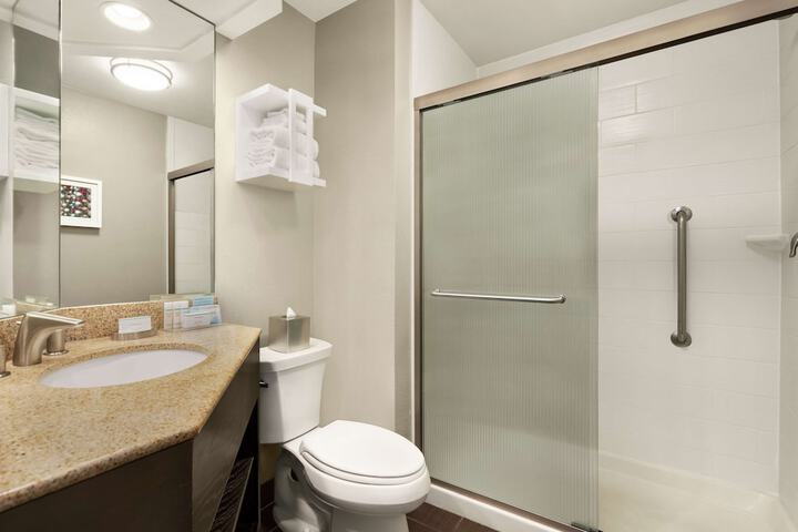 Room 45 of 108