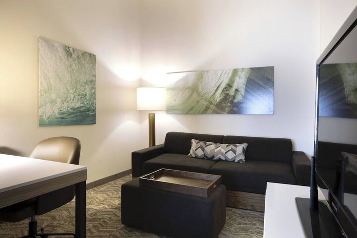 Room 18 of 30