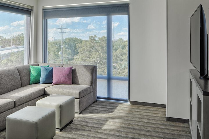 Hyatt House Columbus OSU / Short North