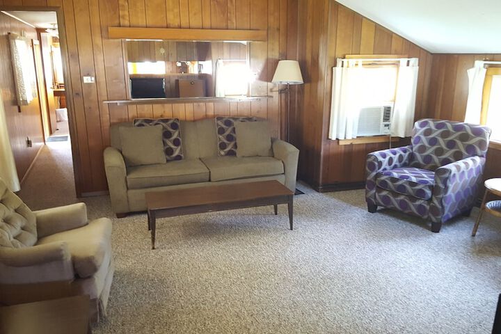 Room 53 of 68