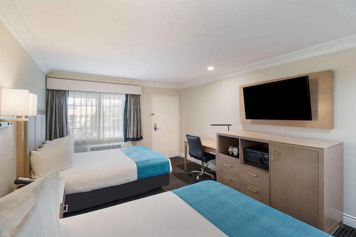 Room 16 of 36