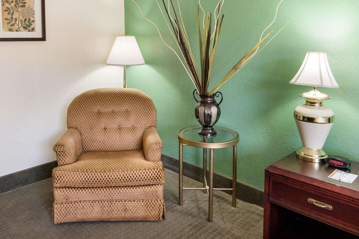 Room 16 of 31