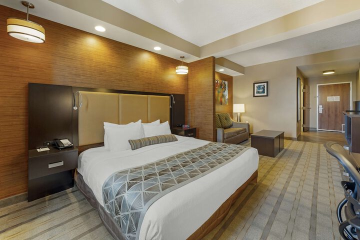 Room 10 of 34