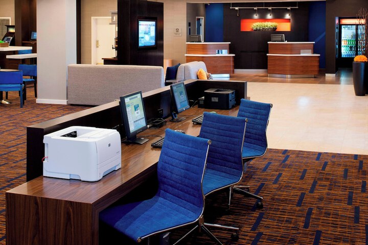 Courtyard by Marriott Cypress Anaheim / Orange County