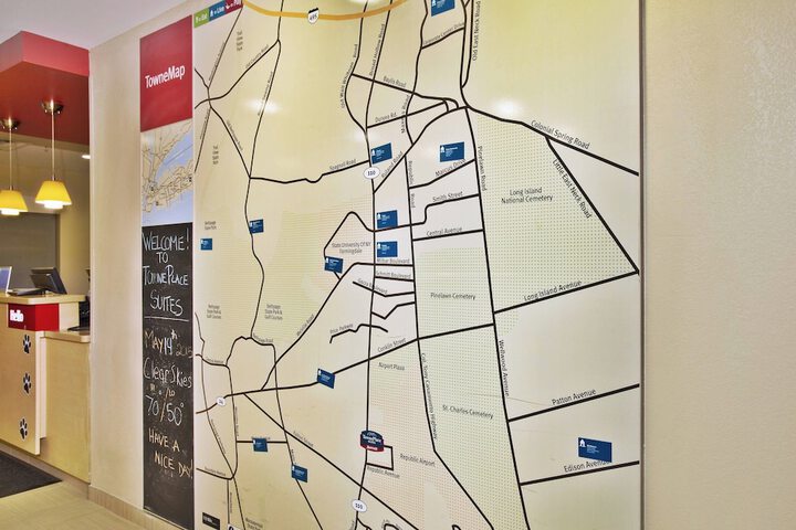 TownePlace Suites by Marriott Republic Airport Long Island