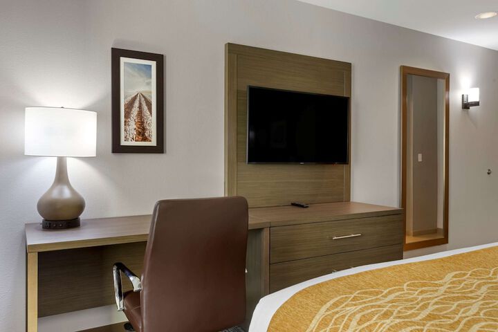 Room 17 of 36