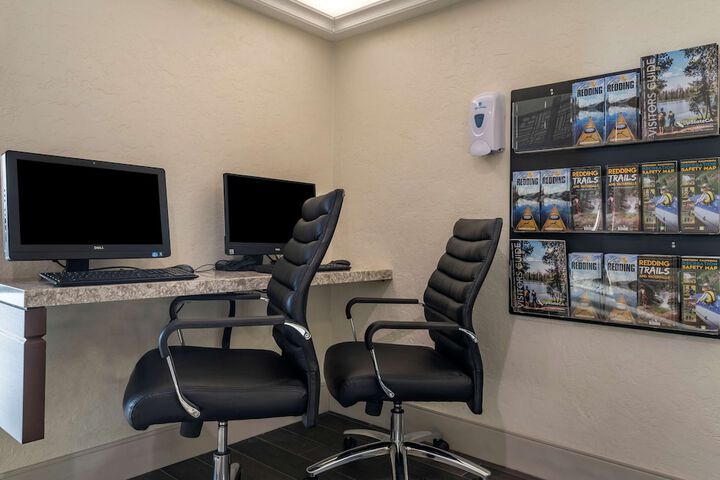 Business Center 42 of 42
