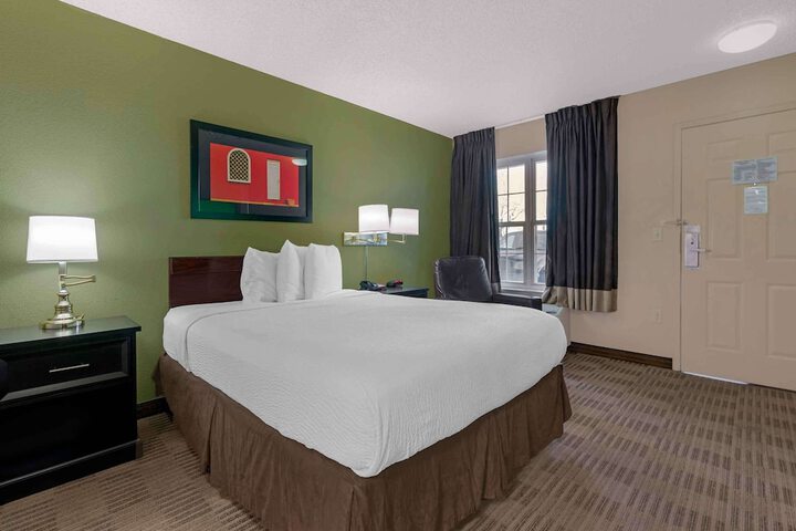 Room 15 of 29