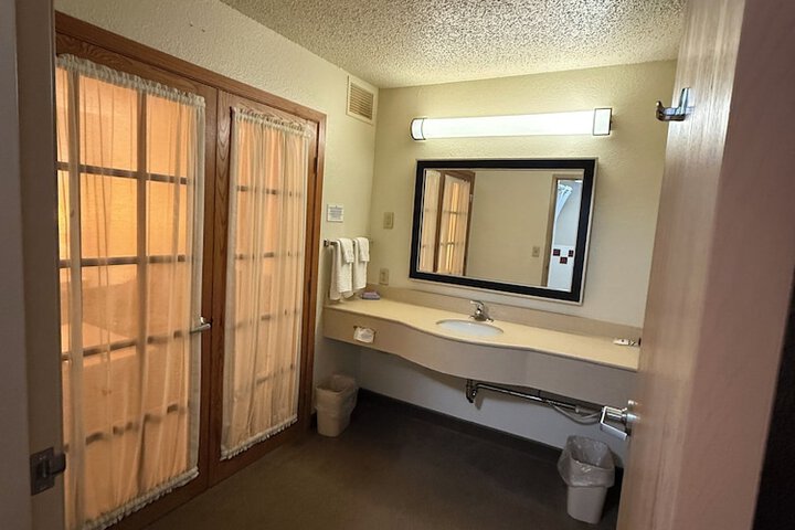 Rodeway Inn Hesston