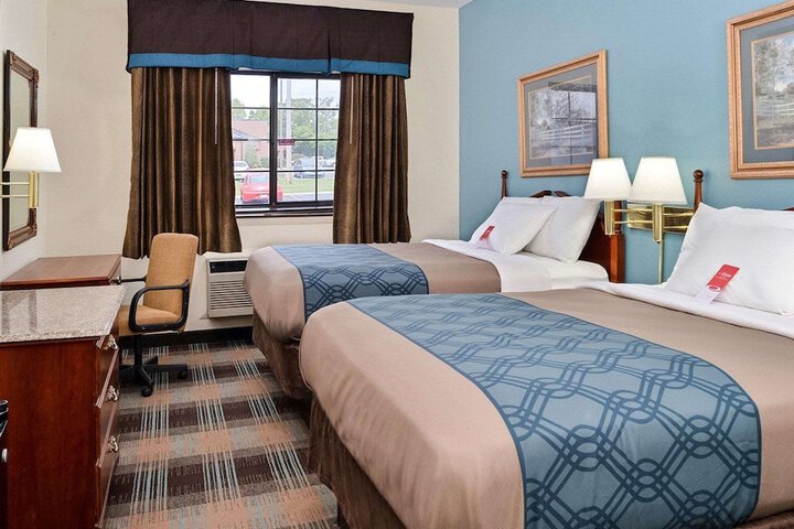 Econo Lodge Inn & Suites Shelbyville