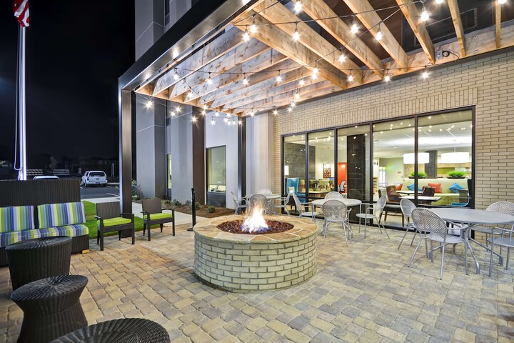 Terrace/Patio 38 of 39
