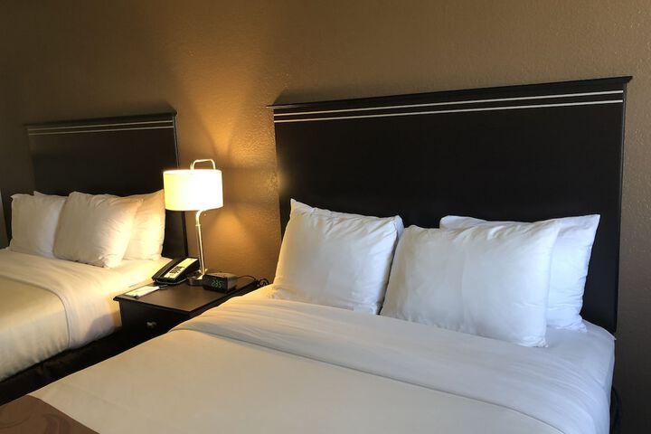 Room 30 of 59