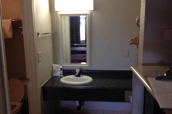 Room 18 of 30