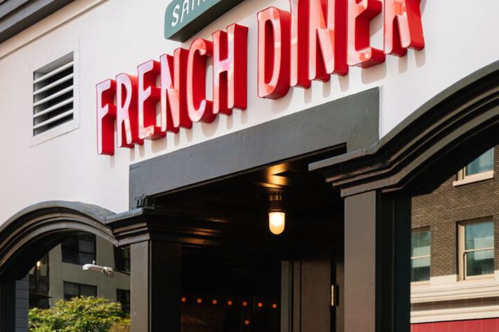 Dining 44 of 56