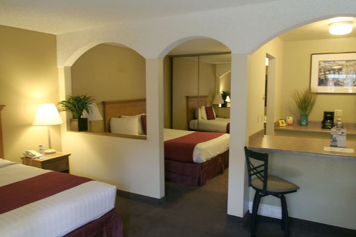 Room 22 of 46