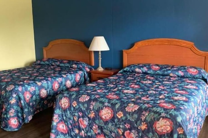 Room 12 of 15